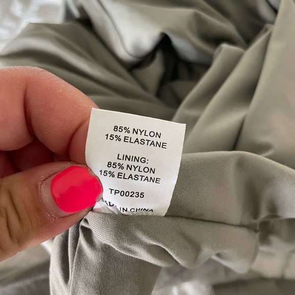 Meshki Emely  Fitted Long Sleeve Crop Top - Picture 9 of 10